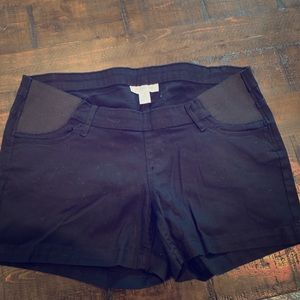 Maternity shorts